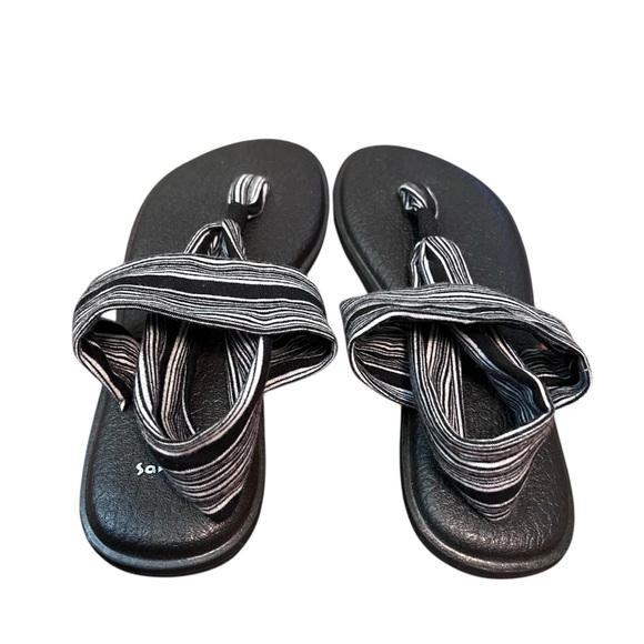Sanuk Yoga Sling 2 Sandals Women’s Size 9 Black White Stripe Comfy Shoes - Picture 3 of 6